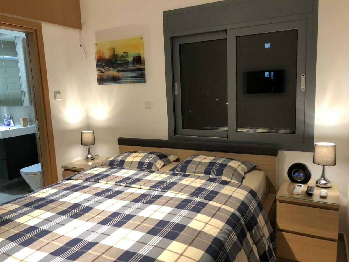 Kennedy Deluxe Suites Никосия Экстерьер фото