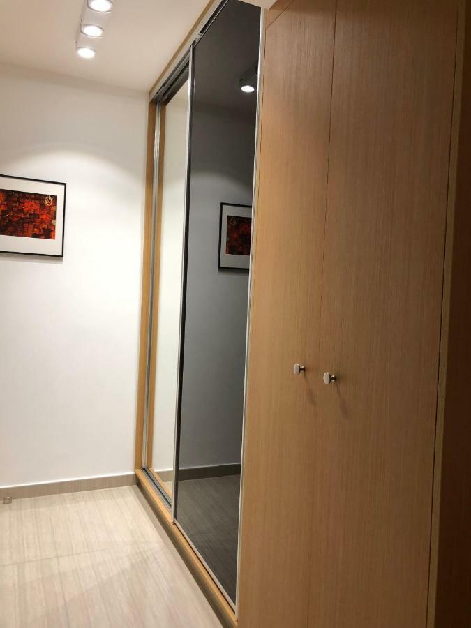 Kennedy Deluxe Suites Никосия Экстерьер фото